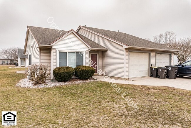 Photo - 1515/1517 Flagstone Dr. Unit 1515 Flagstone Dr.