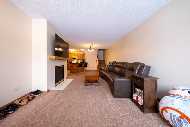 Photo - 17540 Gillette Way