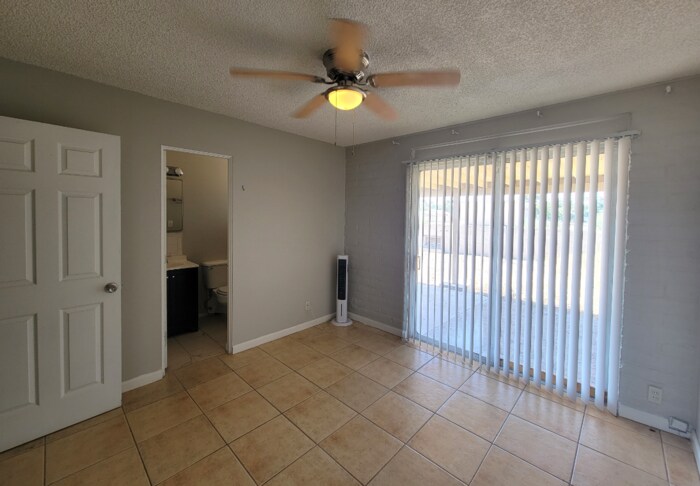Eastside 4 bedroom-2 bath - Eastside 4 bedroom-2 bath