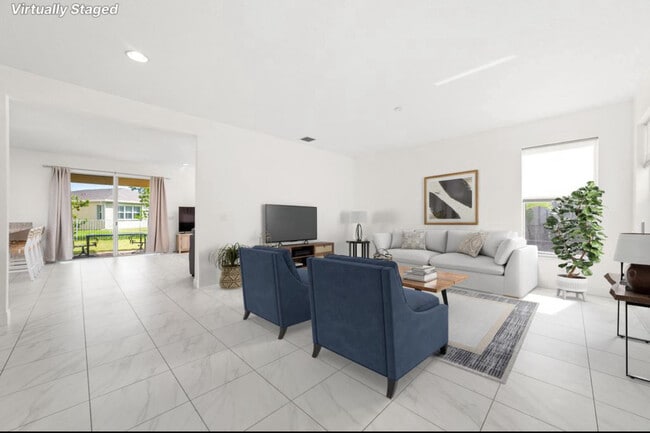 Photo - 2011 NW Cataluna Cir