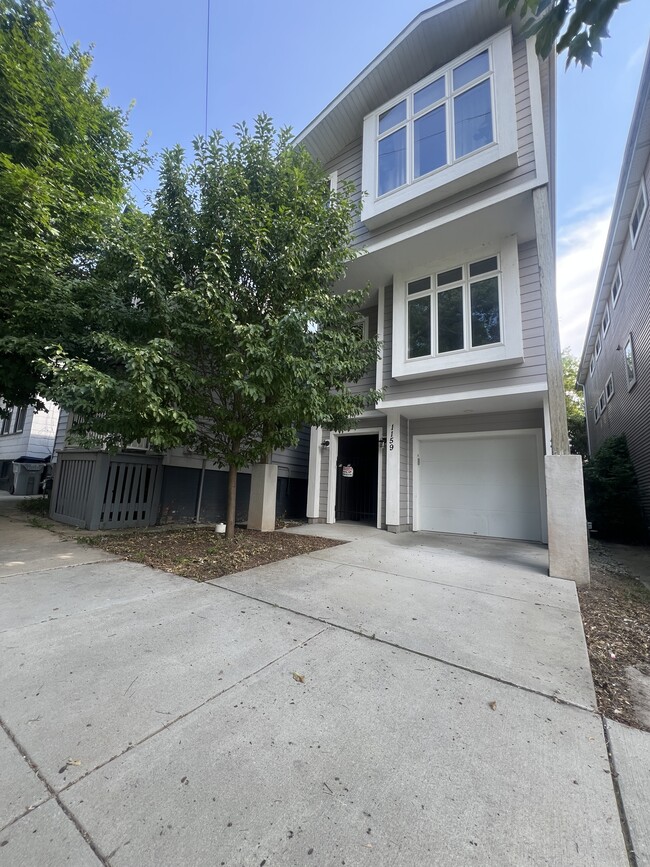 Building Photo - 1159 E Kane Pl Rental