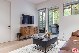 Photo - 1030 Kings Rd