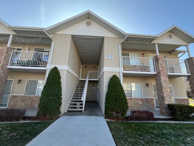 Building Photo - 1077 W 1360 S Unit 1077