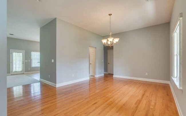 Photo - 205 Rockingham Meadows Dr