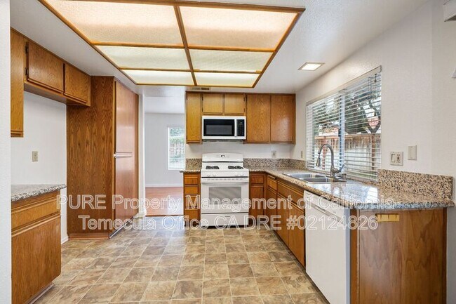 Photo - 42355 Maskuaz Ct