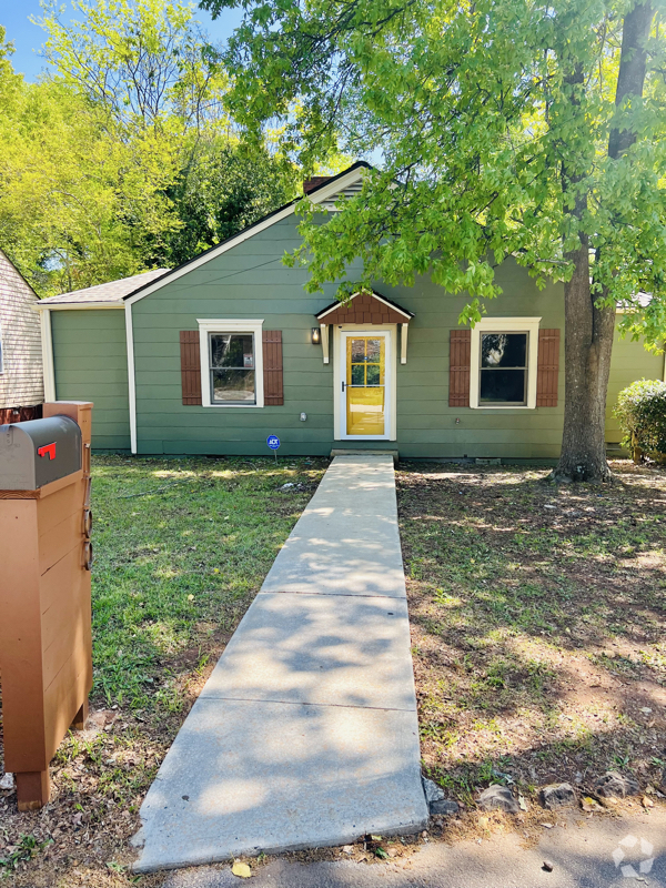 Building Photo - 1700 Lanier Dr SW Rental