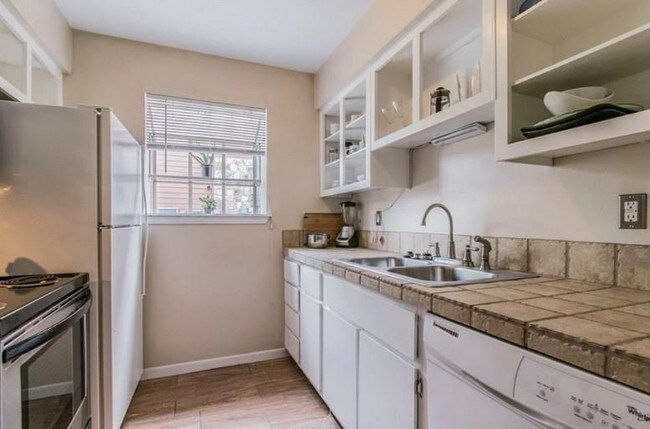 Photo - 6903 Deatonhill Dr Unidad 22