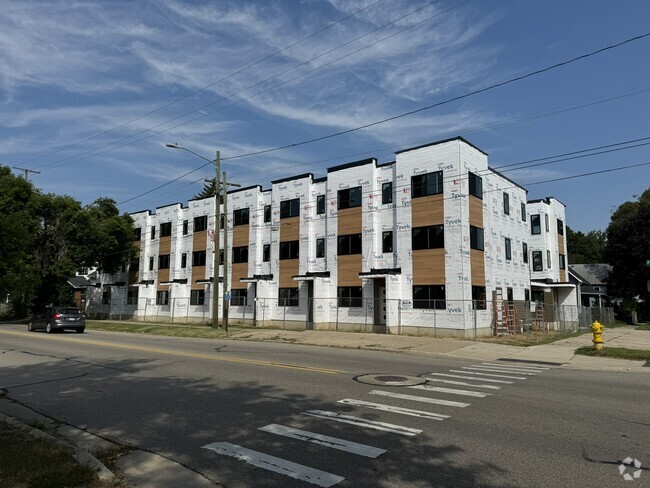 Building Photo - 11 Deloney Ave NW Rental