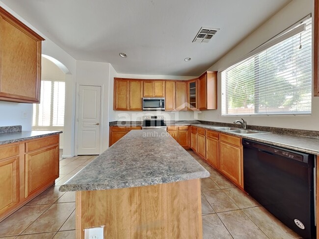 Photo - 9428 W Riverside Ave