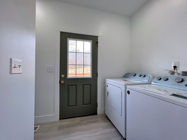 Photo - LOCATED IN HISTORIC PARKRIDGE!!