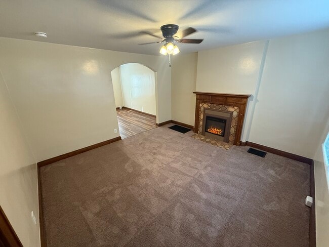 Building Photo - 2877 Sullivant Ave