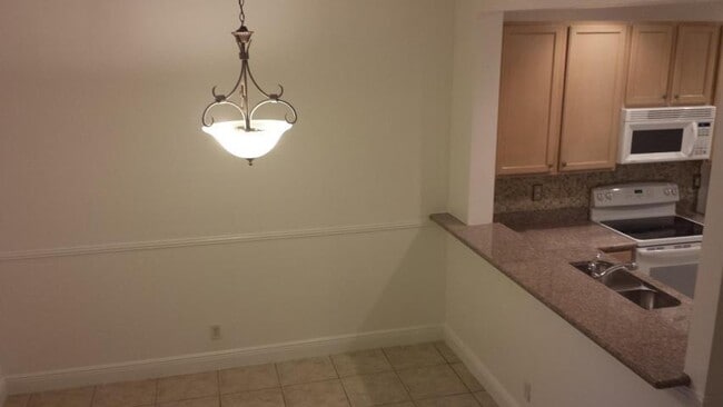 Photo - 6410 Park Lake Cir