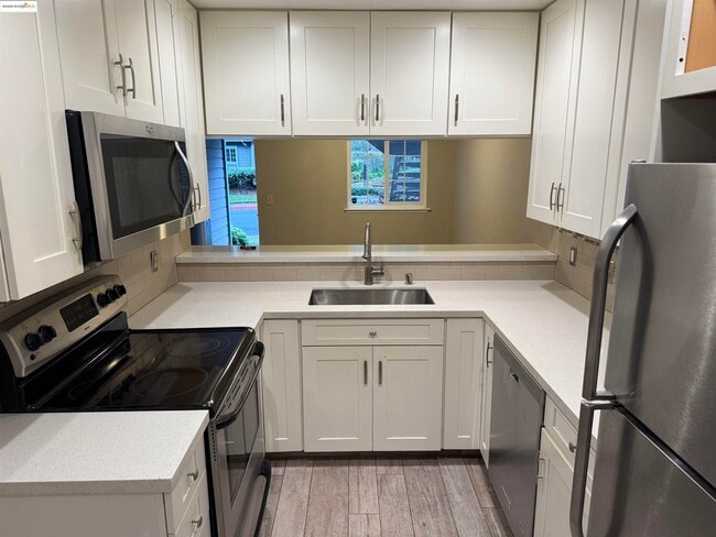 Photo - 510 Canyon Oaks Dr Unit C