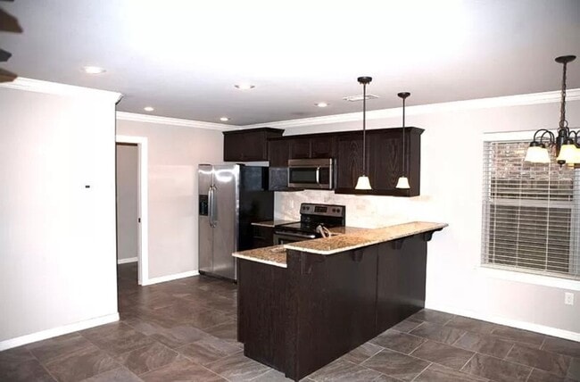 Photo - Available August 1st! Two-Story 3 Bedroom, 2.5 Bathroom in the center of Fayetteville