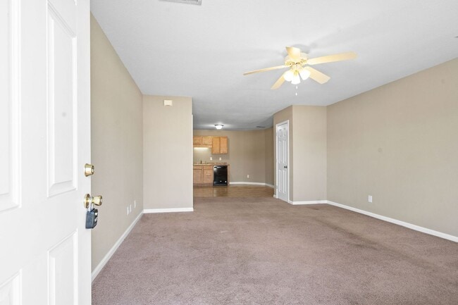 Photo - 508 Luxury Dr Unit B