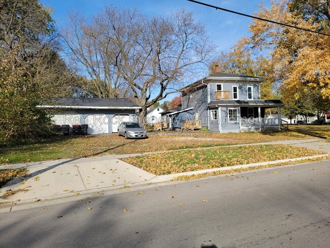 Photo - 400 Milwaukee St