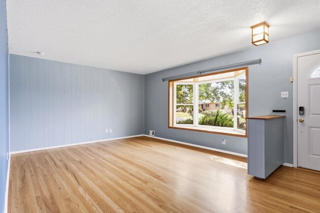 Photo - 3705 W Eastman Ave