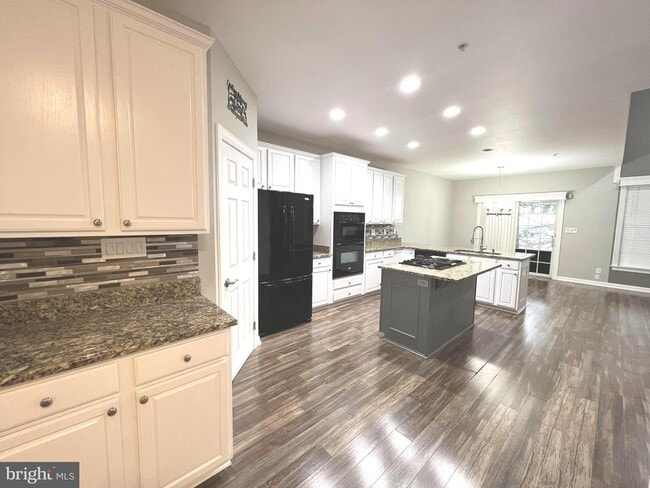 523 Dallam Ct