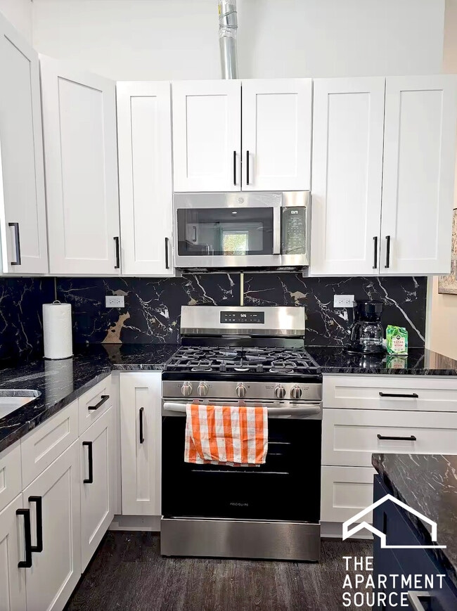 Photo - 2937 W Jackson Blvd Unit 1