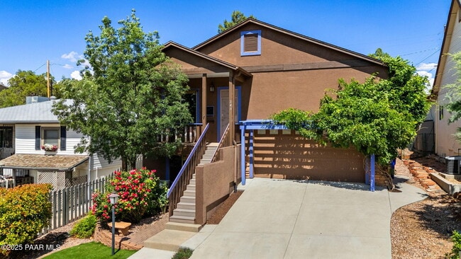 Photo - 245 S Hardin St