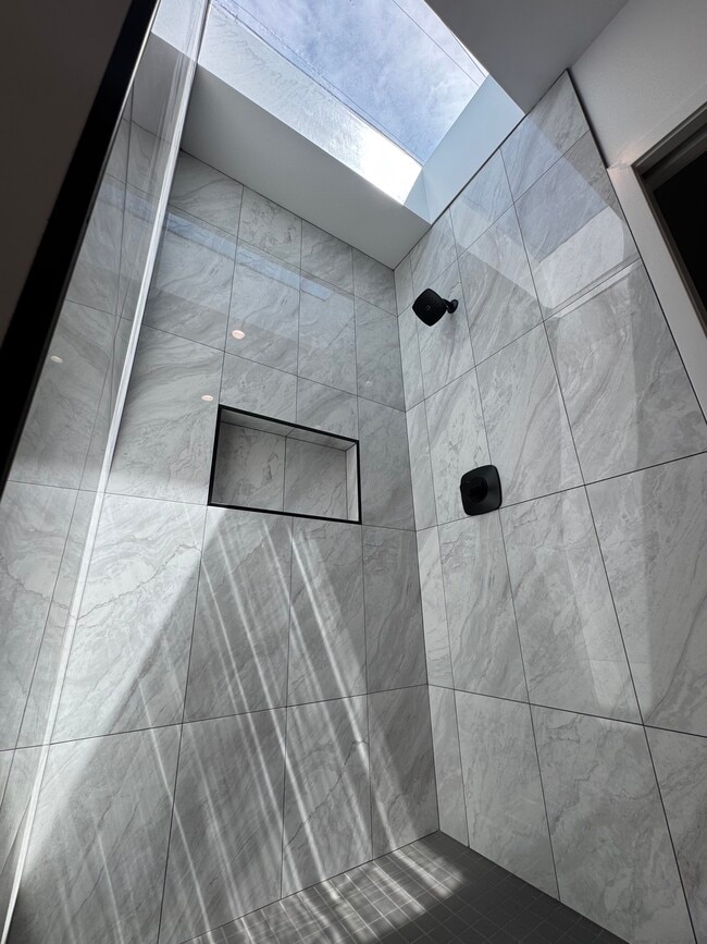 Shower with a skylight - 7834 S Harvard Blvd Unit 7836 S Harvard