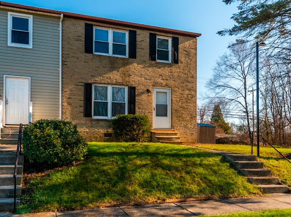 Building Photo - 248 Surrey Ct