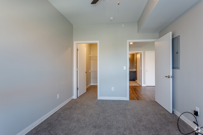 1HAB, 1BA - Rockhill - BLVD 64