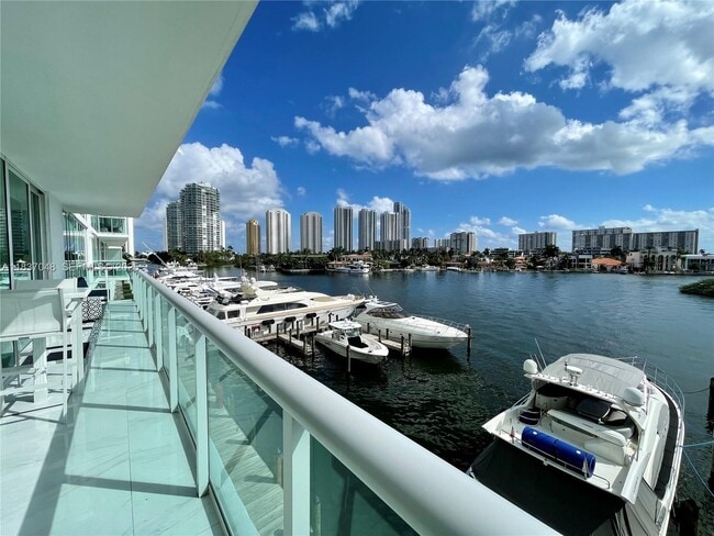 Building Photo - 400 Sunny Isles Blvd Unit 305
