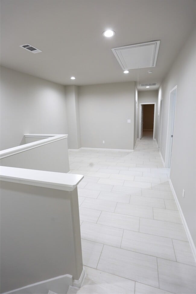 Photo - 509 Avenue I