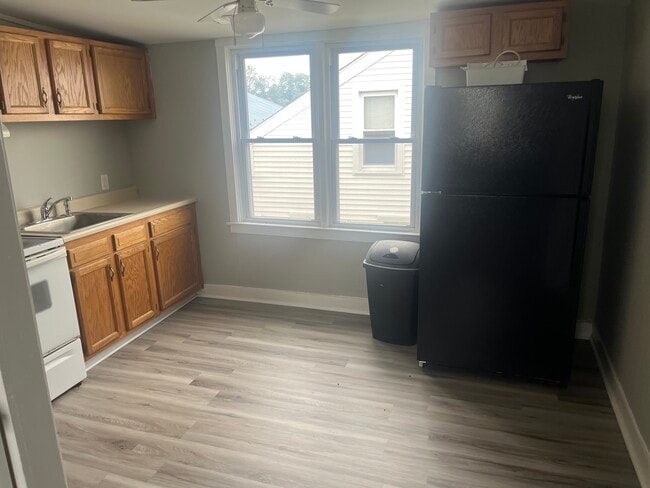 Kitche - 13 S Congress St