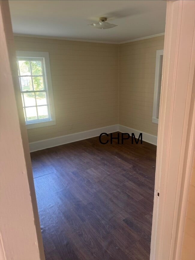 Photo - 604 Bee St