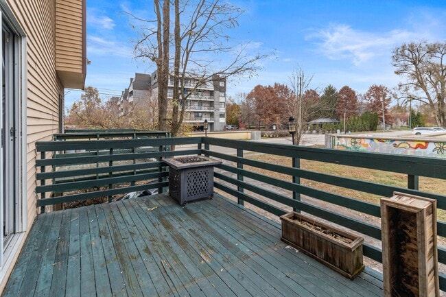 Photo - 6683 N College Ave