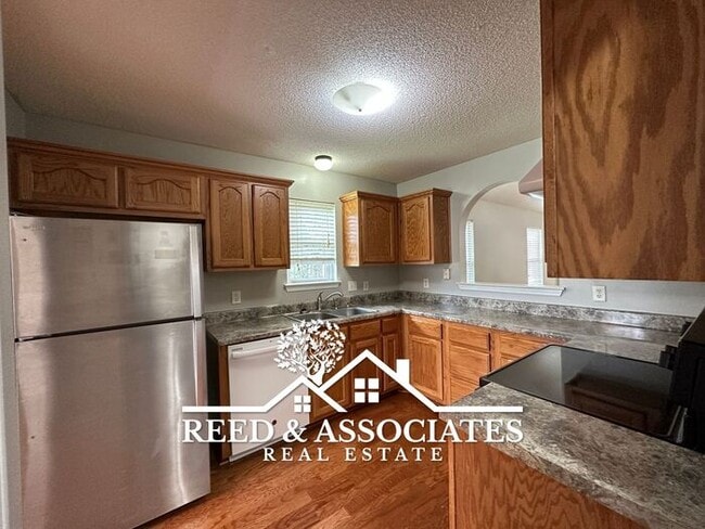 Photo - Cordova Home Located off of Houston Levee!