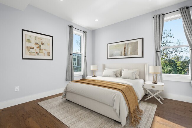 Photo - 3850 Washington St