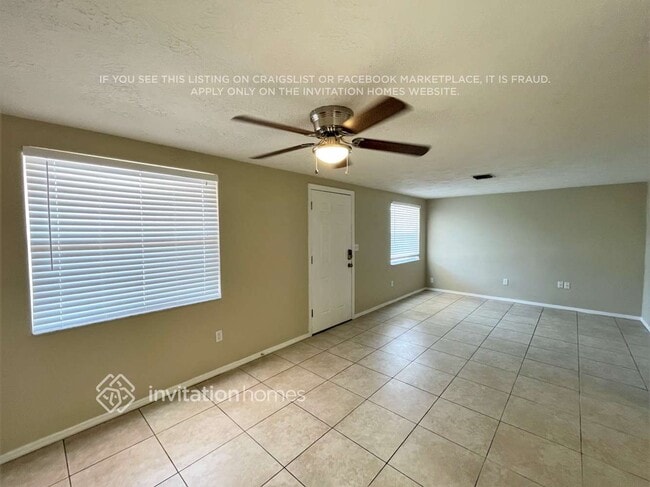Building Photo - 3309 Seffner Dr Rental