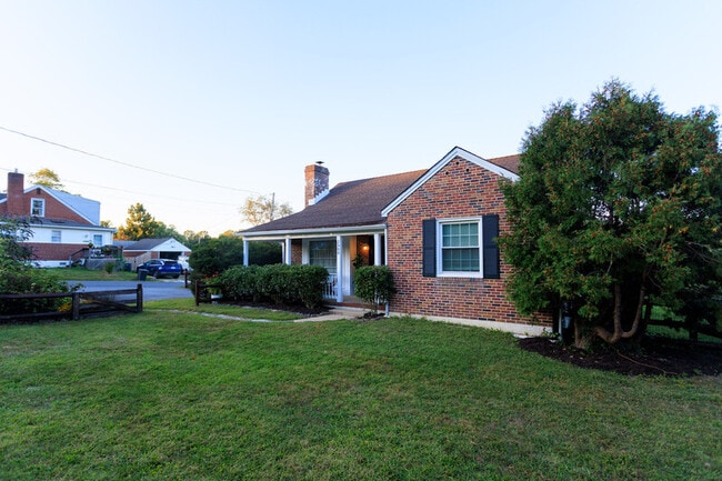 Photo - 2900 Cub Hill Rd