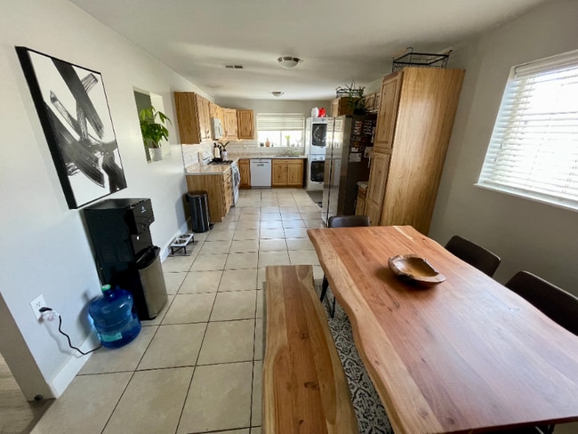 Photo - 4590 W 4865 S