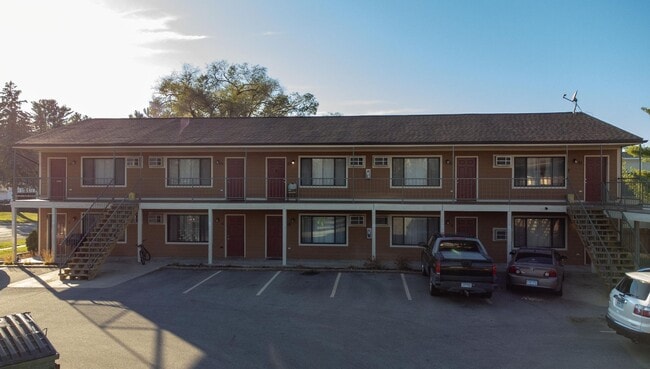 Building Photo - 2nd St Flats Rental