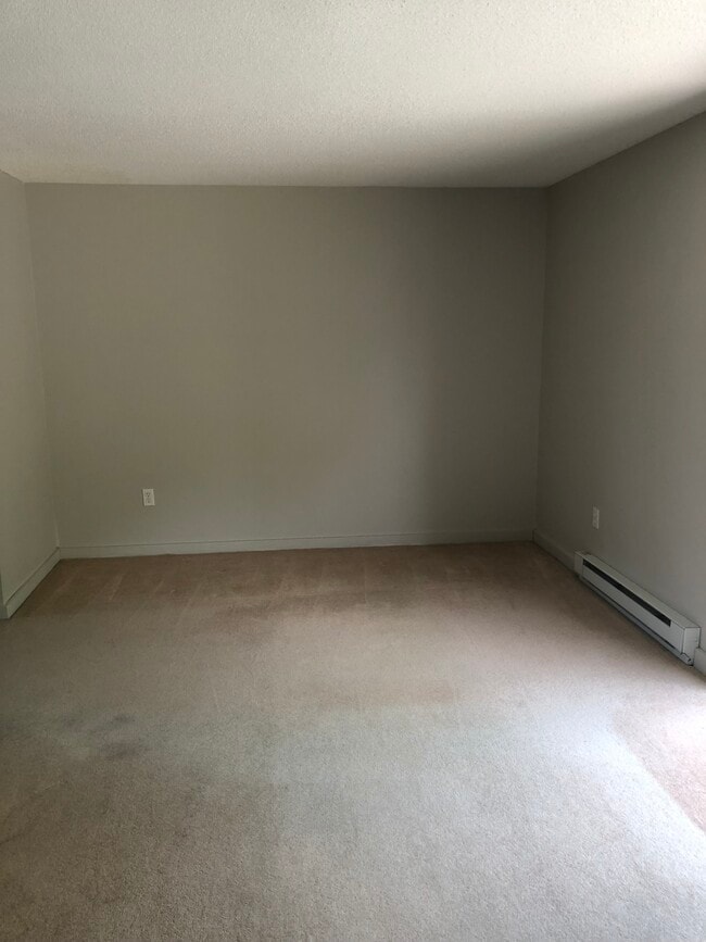 Photo - 1473 Stafford Rd