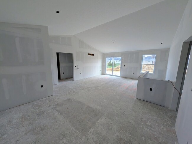 Photo - 128 Kelly Dr