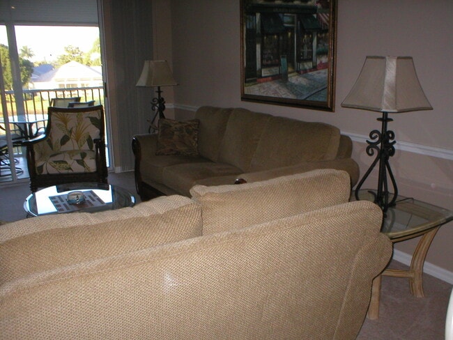21180 Country Creek Dr Unit 10