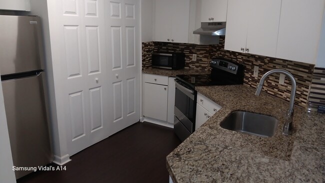 Building Photo - 6276 NW 186th St Unit 303 Rental