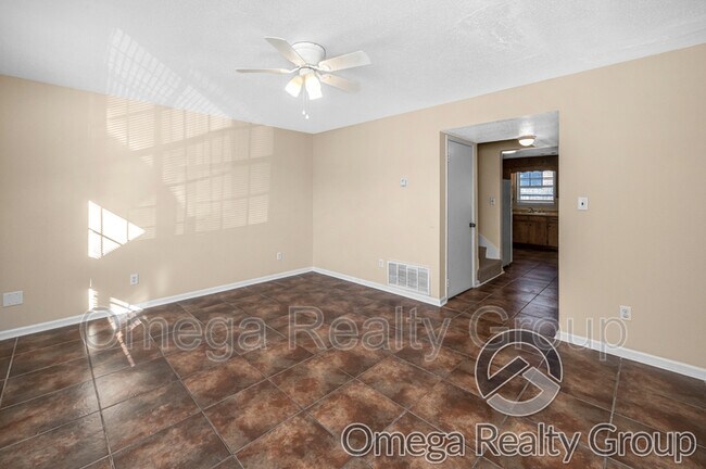 Photo - 2705 18th Ave Unidad 2B