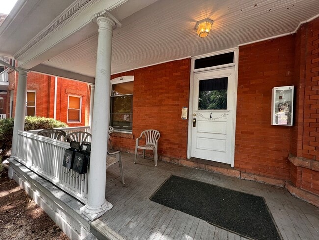 Photo - The Remington (BR-LN) Unit Remington617apt1