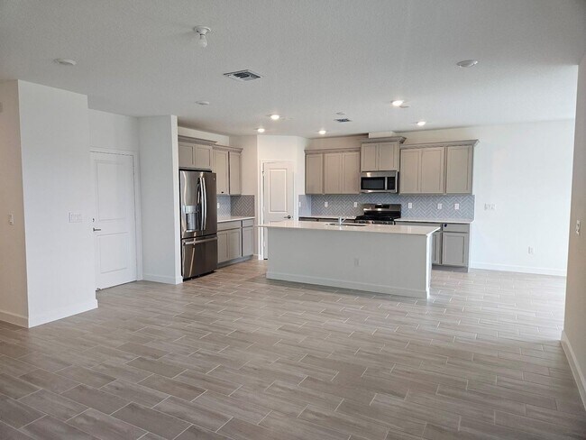 Photo - 19576 Whispering Crk Rd