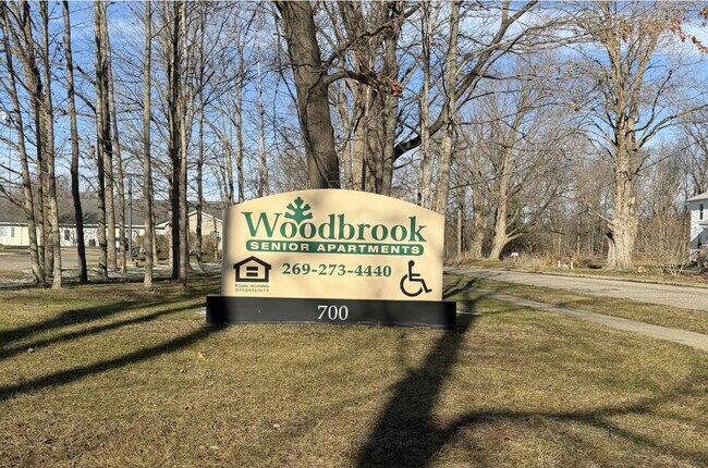 Photo - 700 N Douglas Ave Unit #700