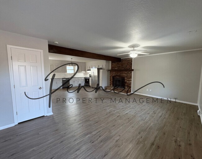 Photo - 1713 E T C Lea Rd