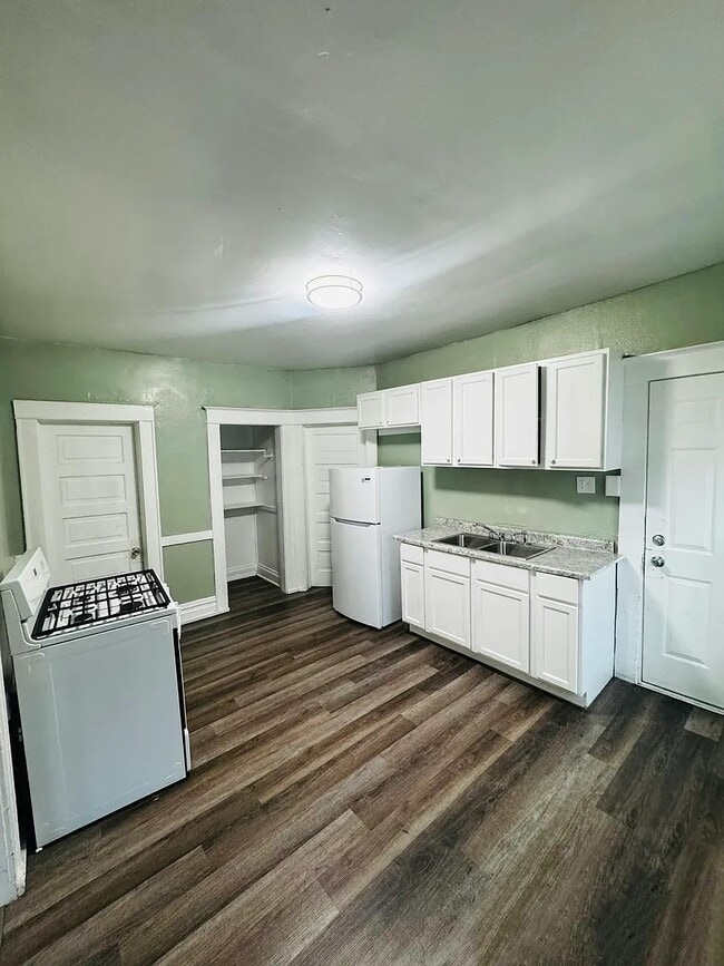 Photo - 1610 62nd St Condo Unit 1
