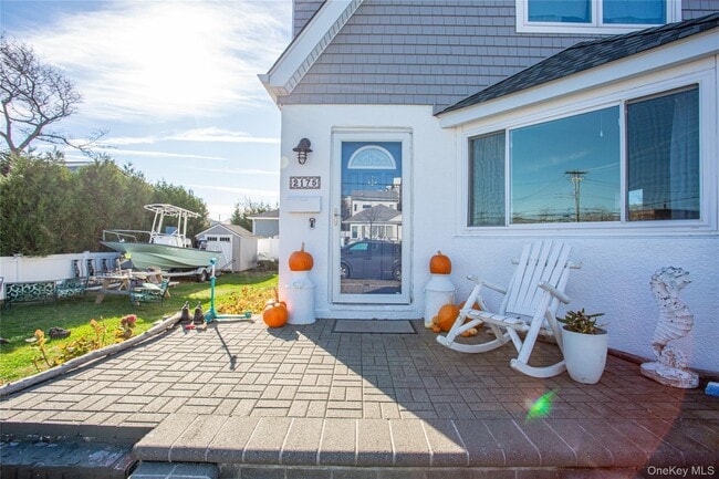 Photo - 2175 Bay Blvd