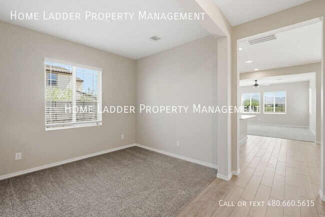 11769 W Mobile Ln